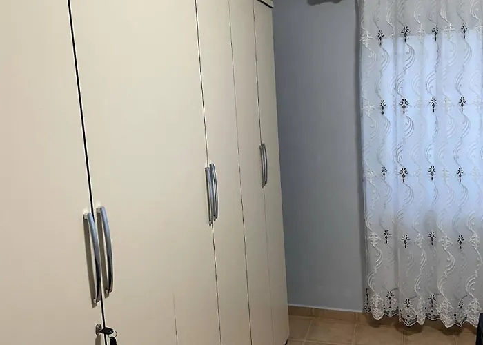 Homes Point Apartament Golem (Tirana)